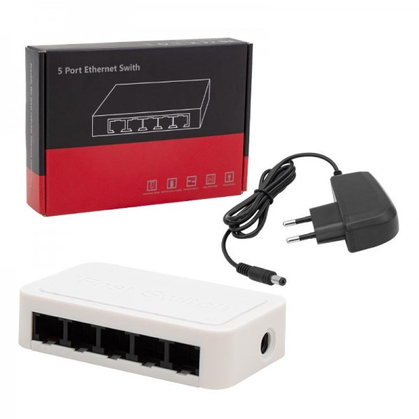 POWERMASTER PM-17647 5 PORT 10/100 MBPS ETHERNET SWITCH POWERMASTER PM-17647 5 PORT 10/100 MBPS ETHERNET SWITCH