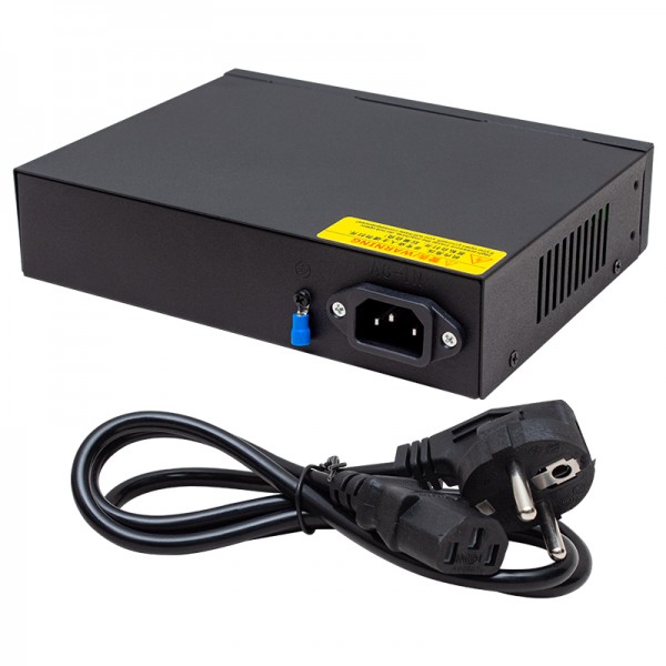 POWERMASTER 4+2 PORT 10/100 MBPS 72 WATT POE ETHERNET SWITCH POWERMASTER 4+2 PORT 10/100 MBPS 72 WATT POE ETHERNET SWITCH