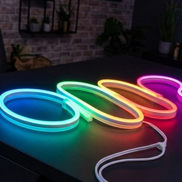Powermaster PM-17903 Silikon Kaplamalı 12 Volt 5 Metre RGB Neon Led Şerit Aydınlatma Powermaster PM-17903 Silikon Kaplamalı 12 Volt 5 Metre RGB Neon Led Şerit Aydınlatma