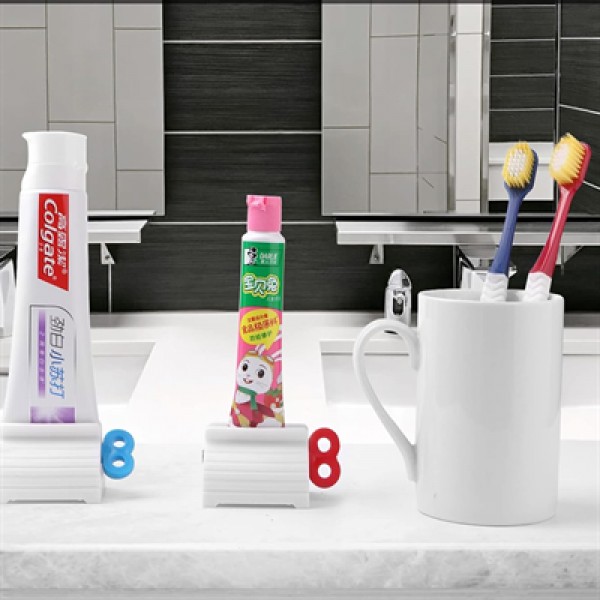 Sunup SN-28777 Pratik Çevirmeli Diş Macunu Sıkma Aparatı